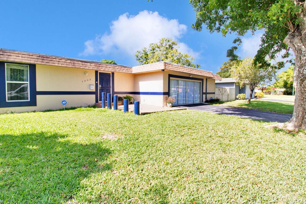7002 79th Street - Photo 1