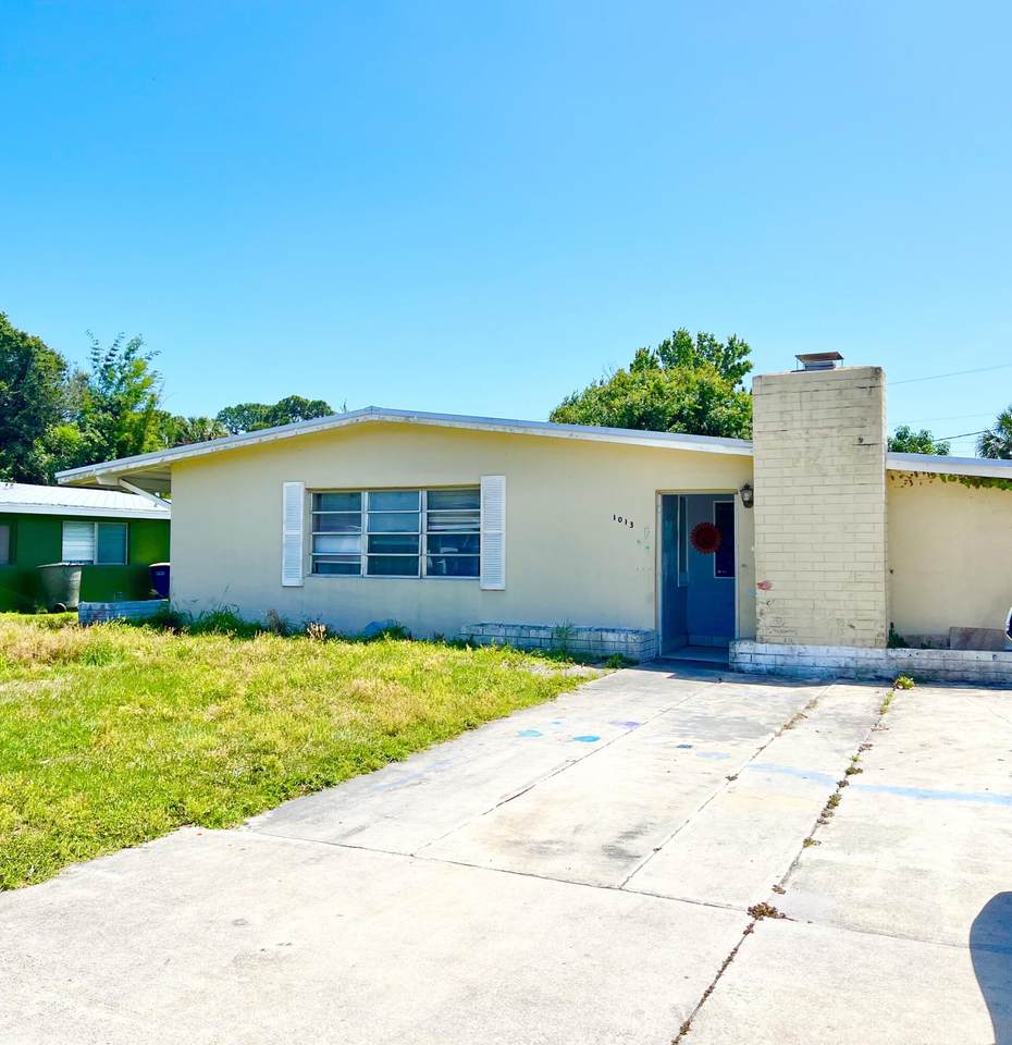 1013 Hispana Avenue - Photo 1