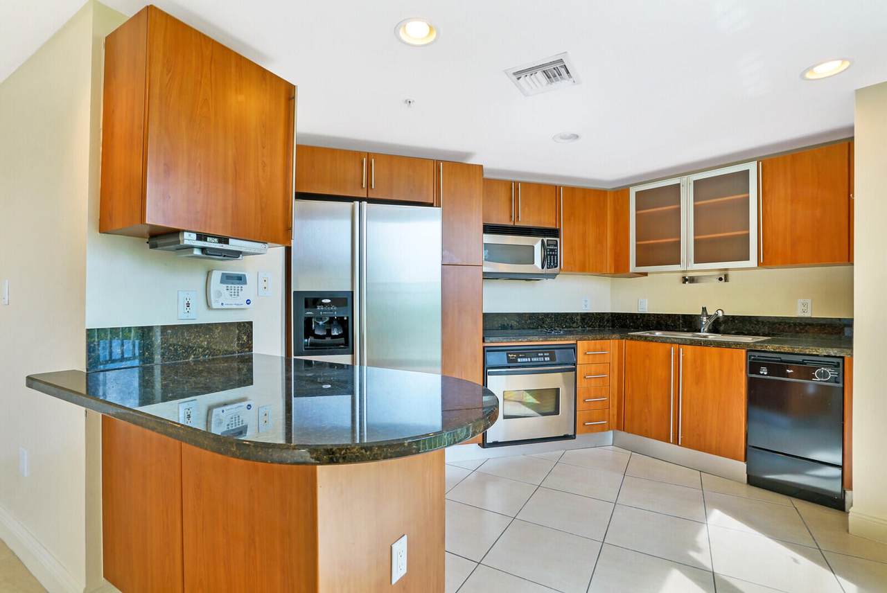 610 Clematis Street - Photo 1