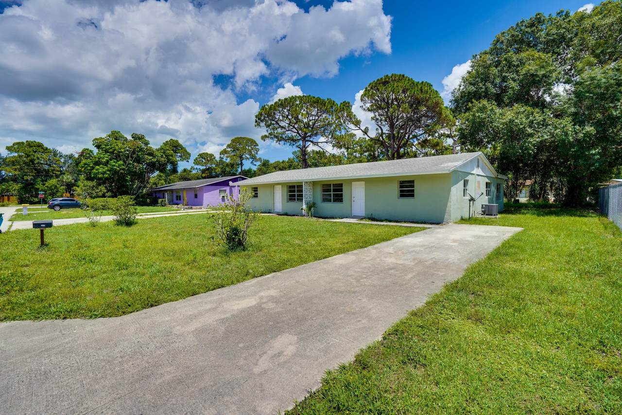 5112 La Salle Street - Photo 1