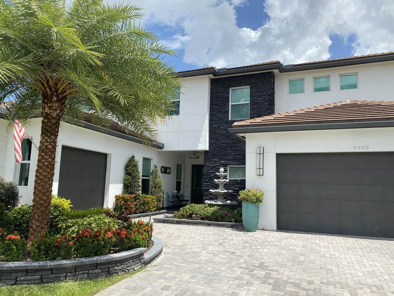 9605 Captiva Circle - Photo 1