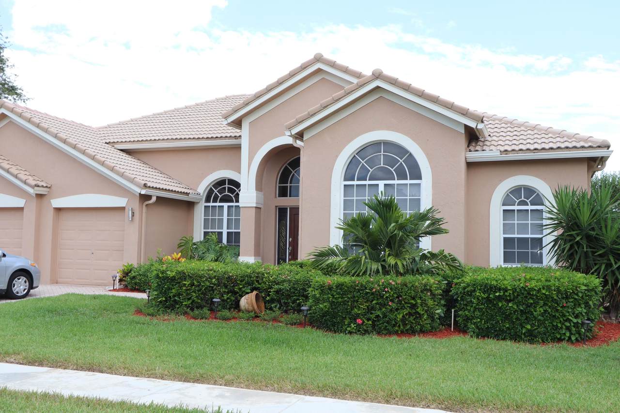 7177 Brunswick Circle - Photo 1