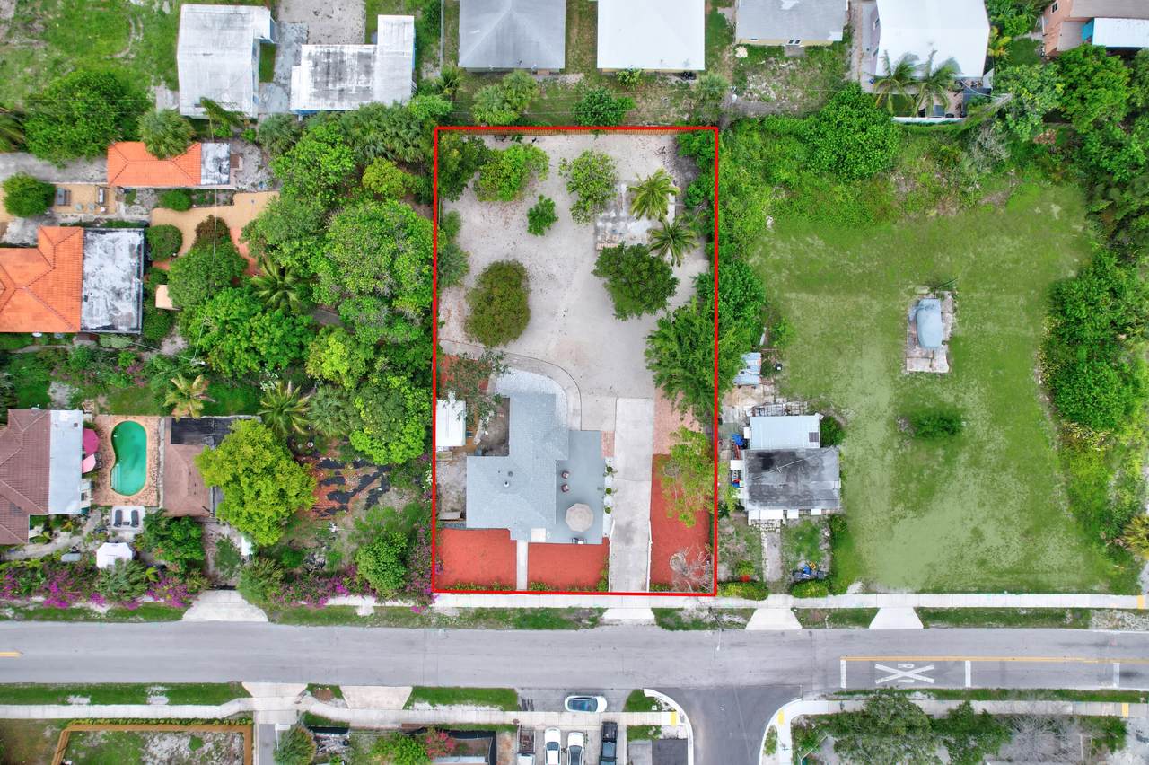 202 4th Street - Photo 1
