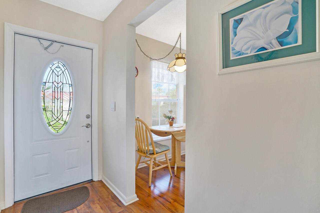 328 Cape Cod Circle - Photo 1