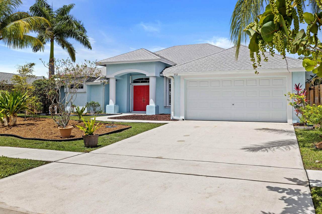 332 La Mancha Avenue - Photo 1