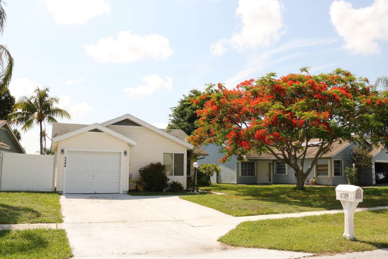 4589 Brook Drive - Photo 1