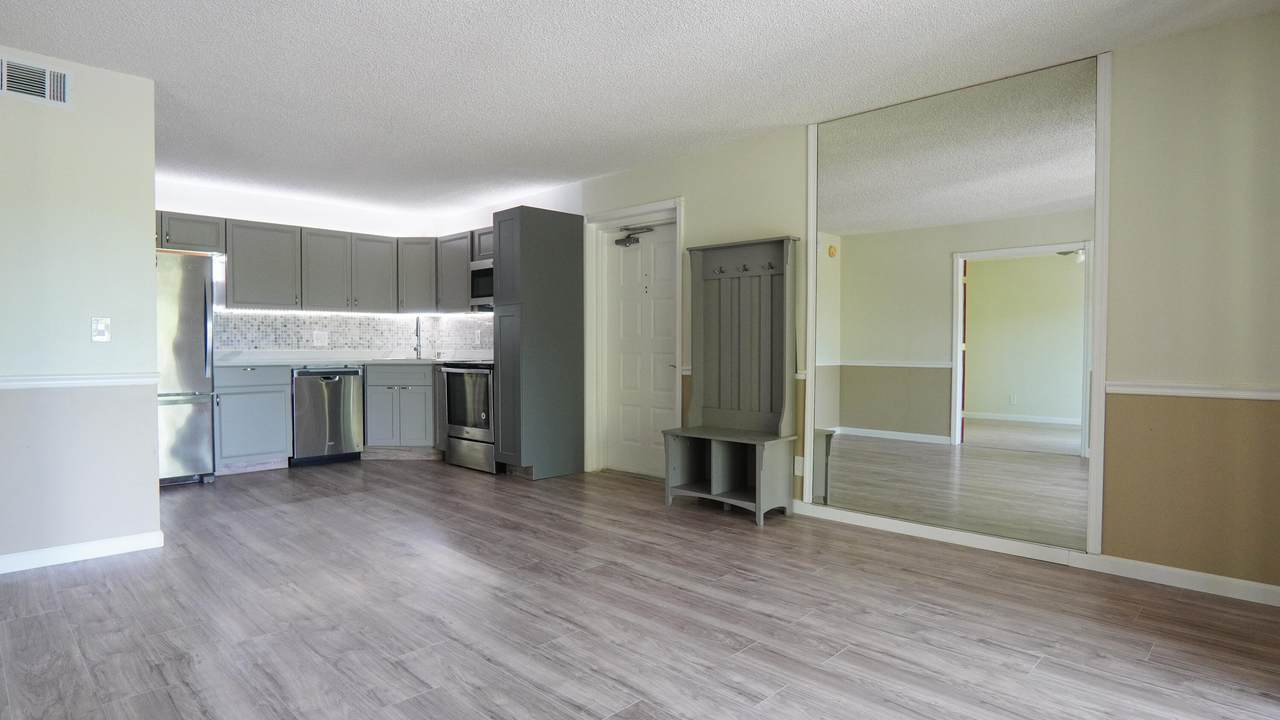 1112 Green Pine Boulevard - Photo 1