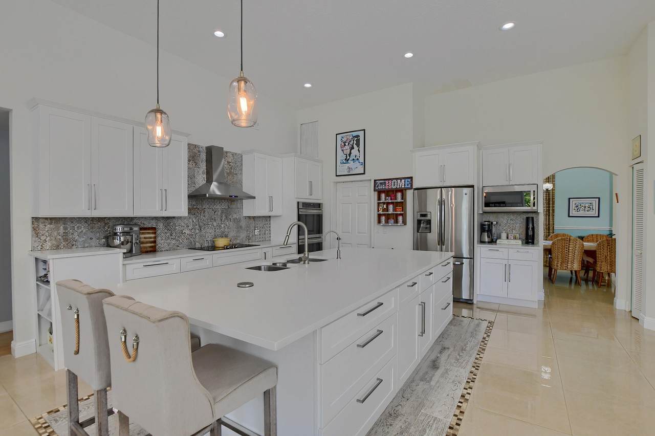 10981 Bal Harbor Drive - Photo 1