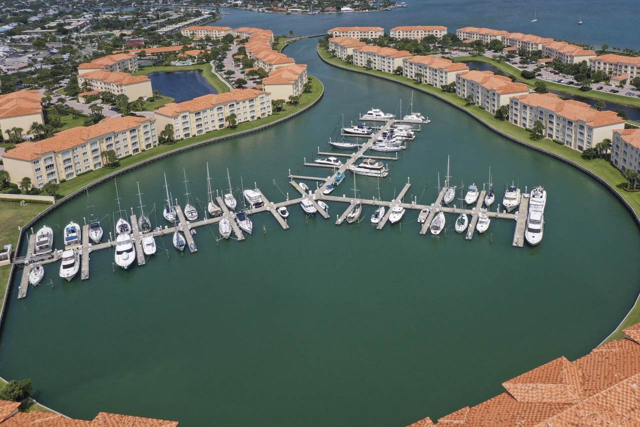 12 Harbour Isle Drive - Photo 1