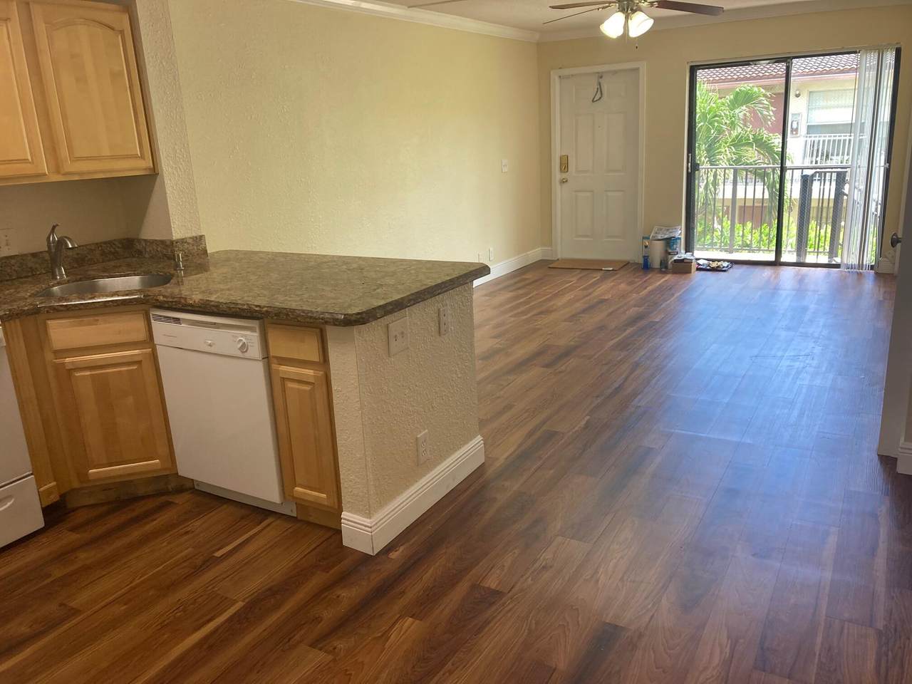 10852 Royal Palm Boulevard - Photo 1