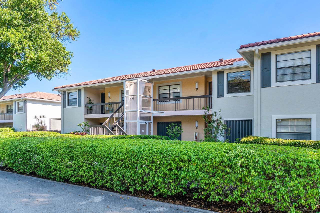 29 Southport Lane - Photo 1