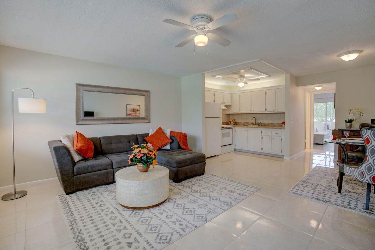 270 Windsor L - Photo 1