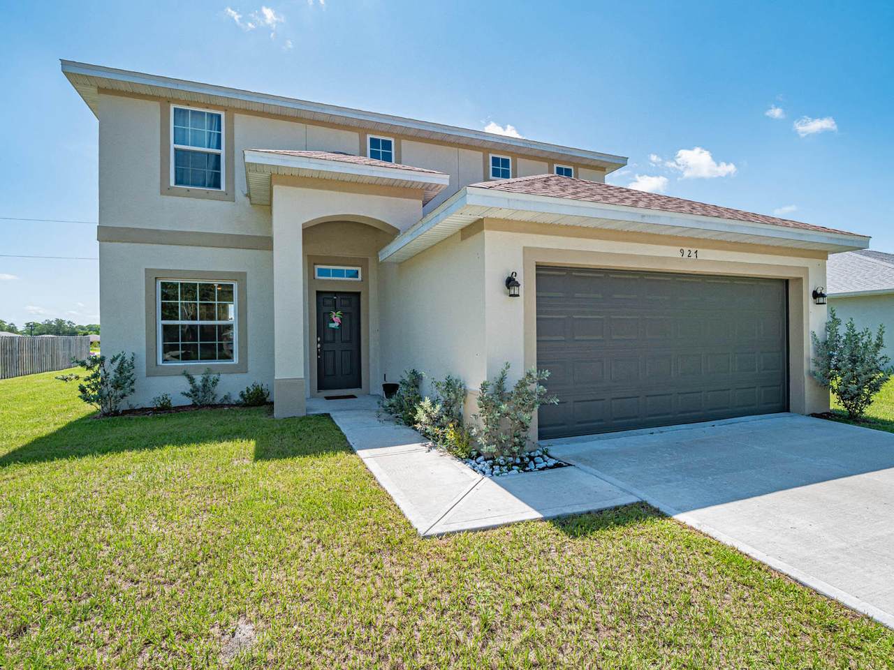 927 Sable Circle - Photo 1