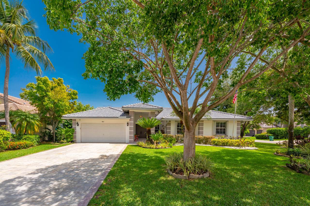 4844 Kensington Circle - Photo 1