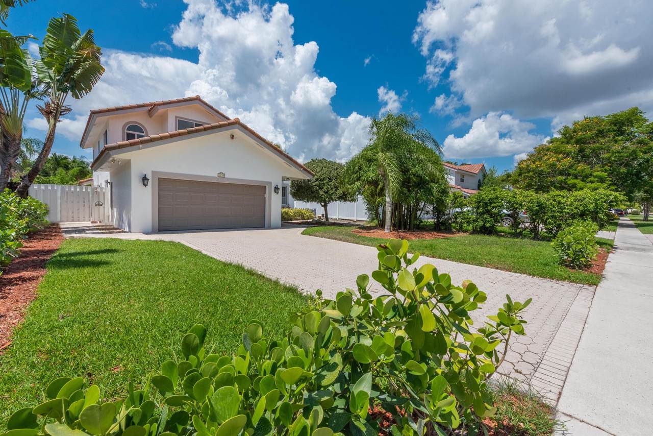 1248 18th Street - Photo 1