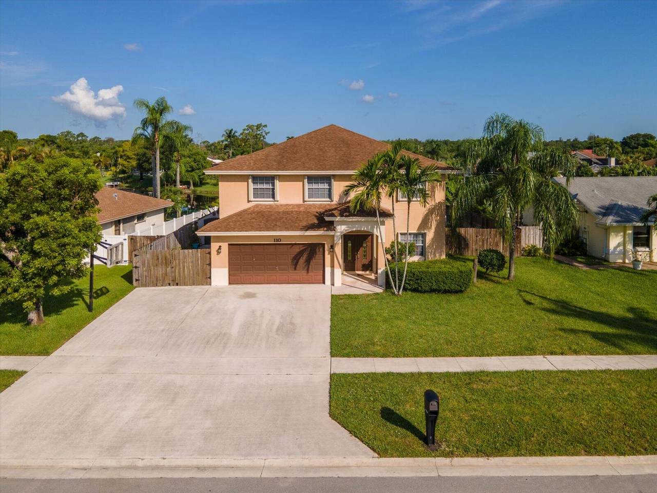 110 Van Gogh Way - Photo 1