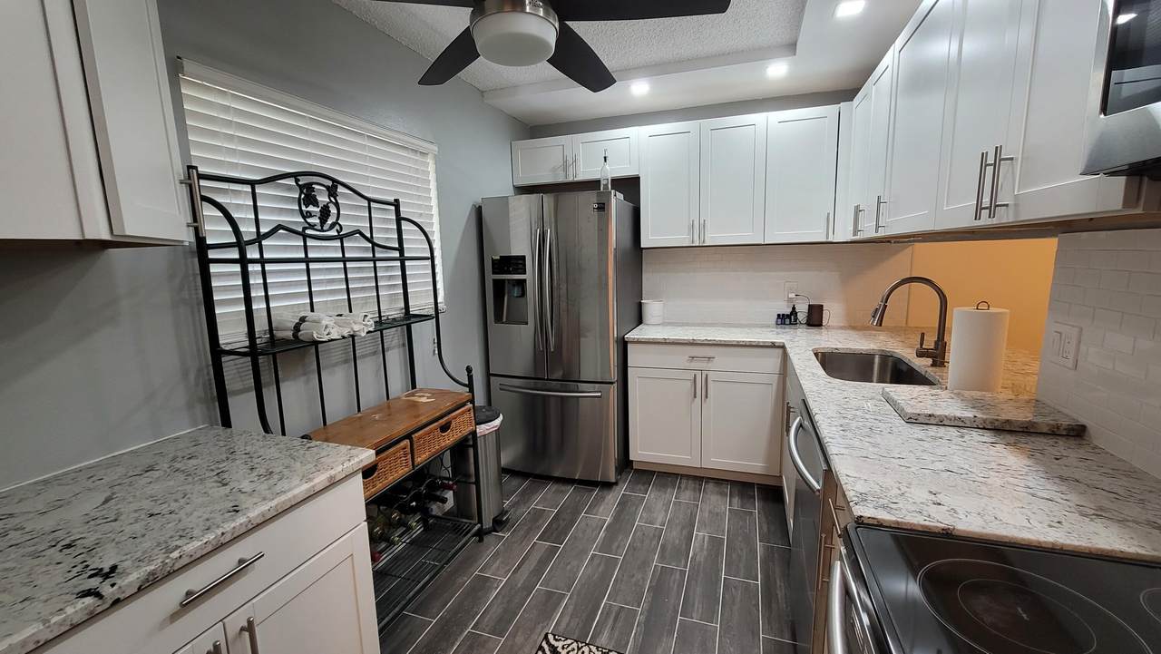 5130 Las Verdes Circle - Photo 1