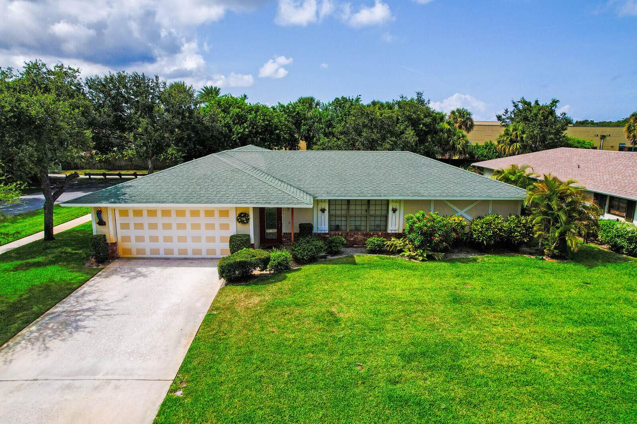 2745 Omega Place - Photo 1