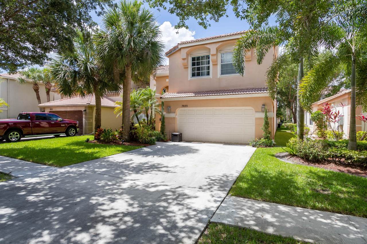 7855 Oak Grove Circle - Photo 1
