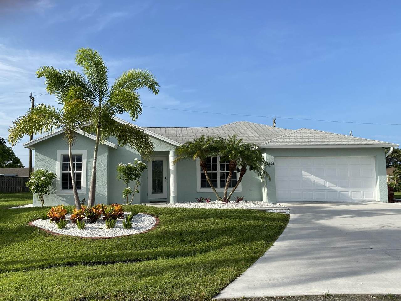 2522 Hilltop Court - Photo 1