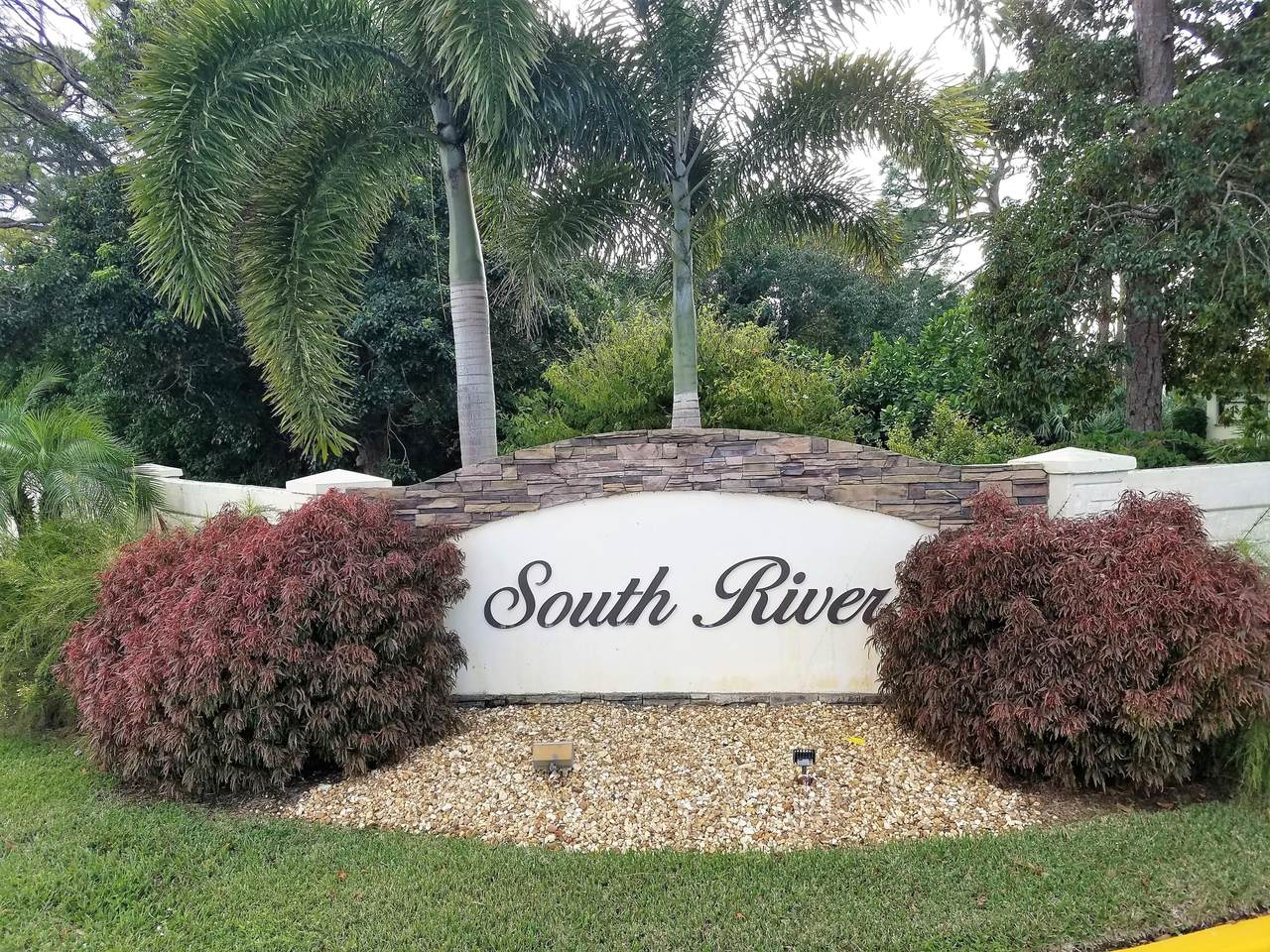 211 South River Drive - Photo 1