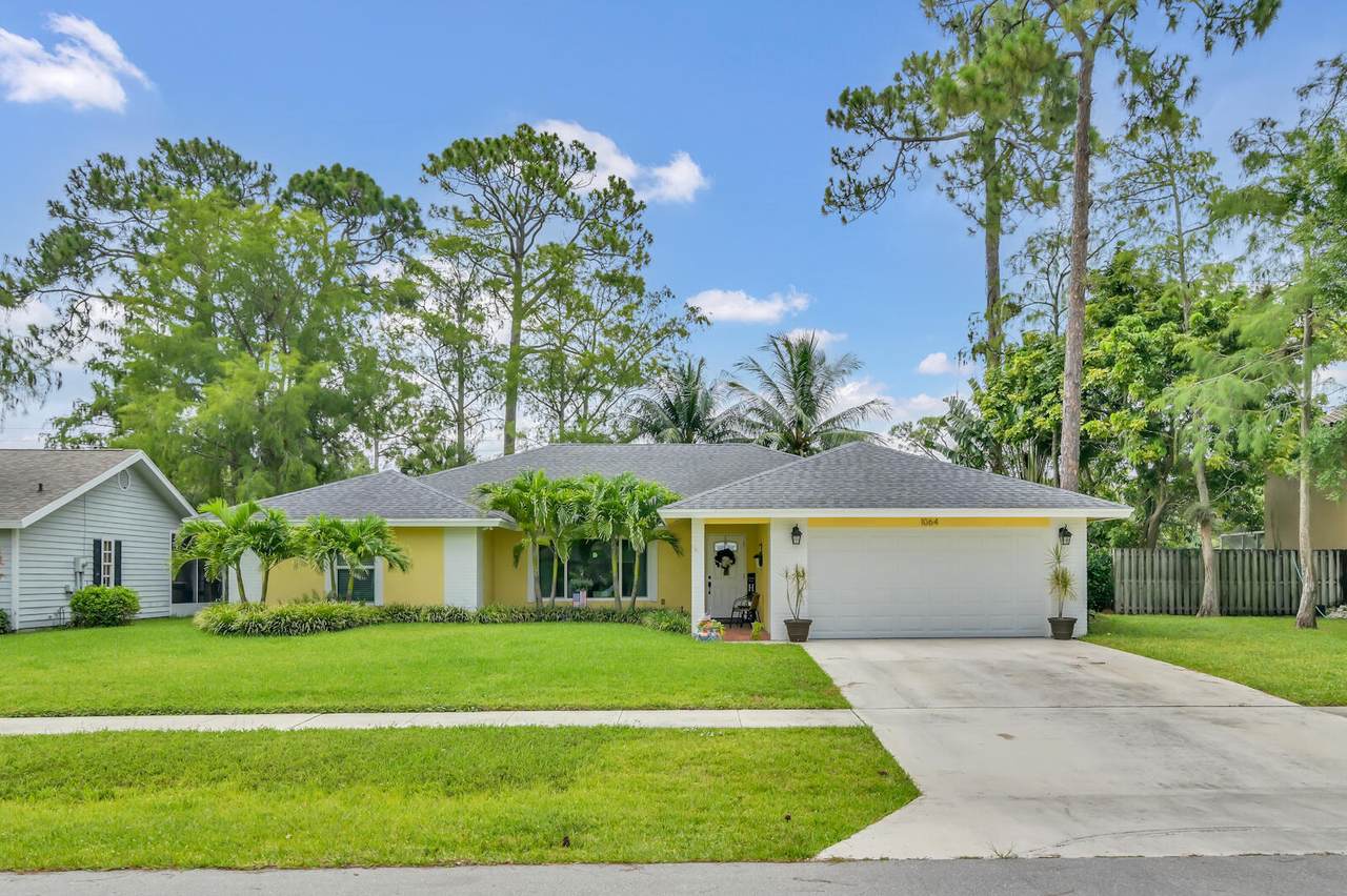 1064 Raintree Lane - Photo 1