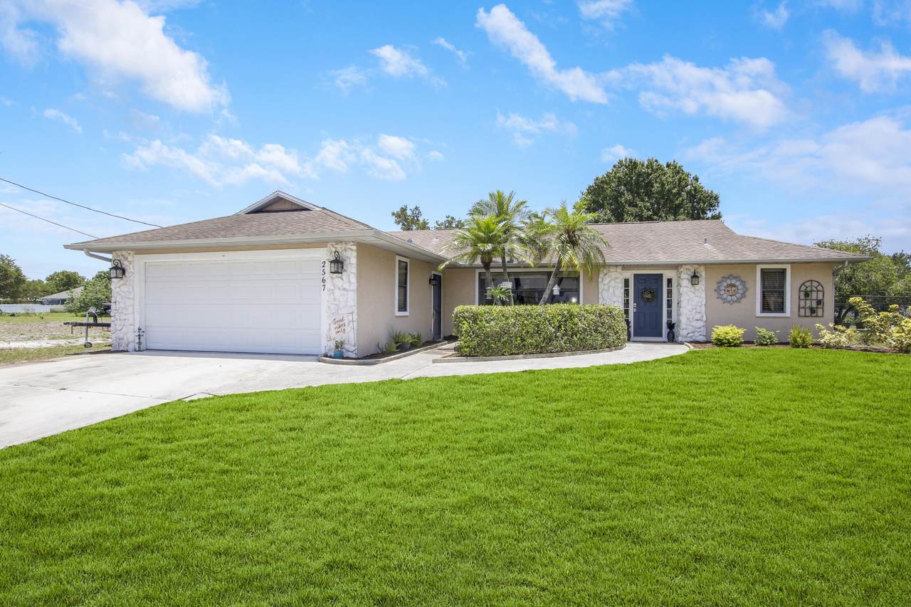 2567 Chestnut Lane - Photo 1