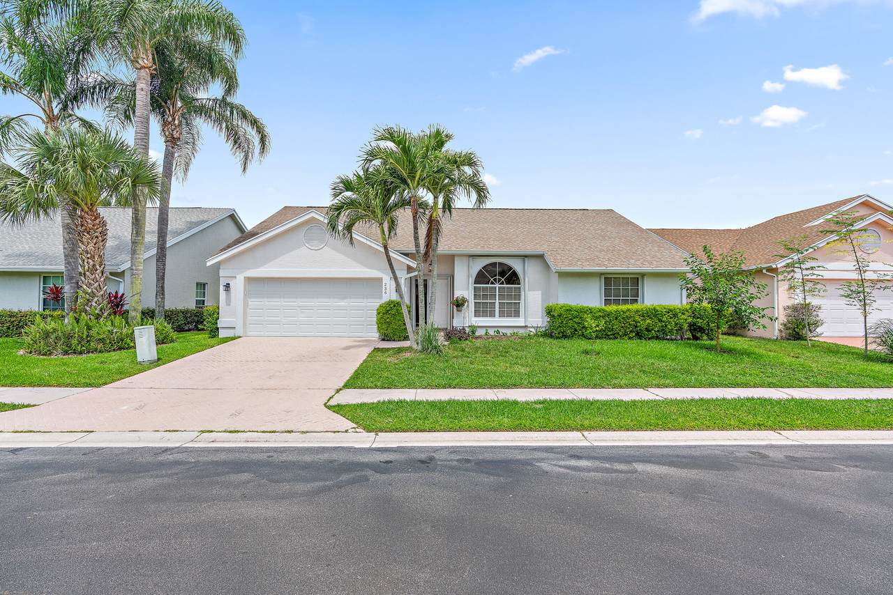 236 Moccasin Trail - Photo 1