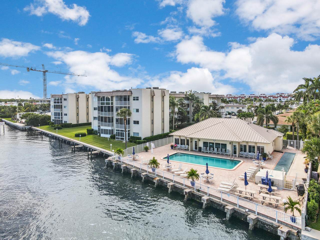 600 Snug Harbor Drive - Photo 1
