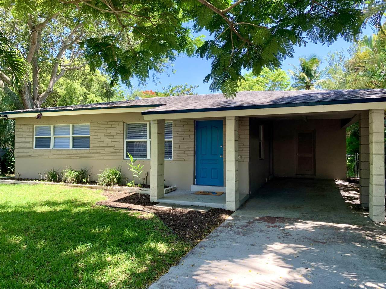 728 19th Street - Photo 1