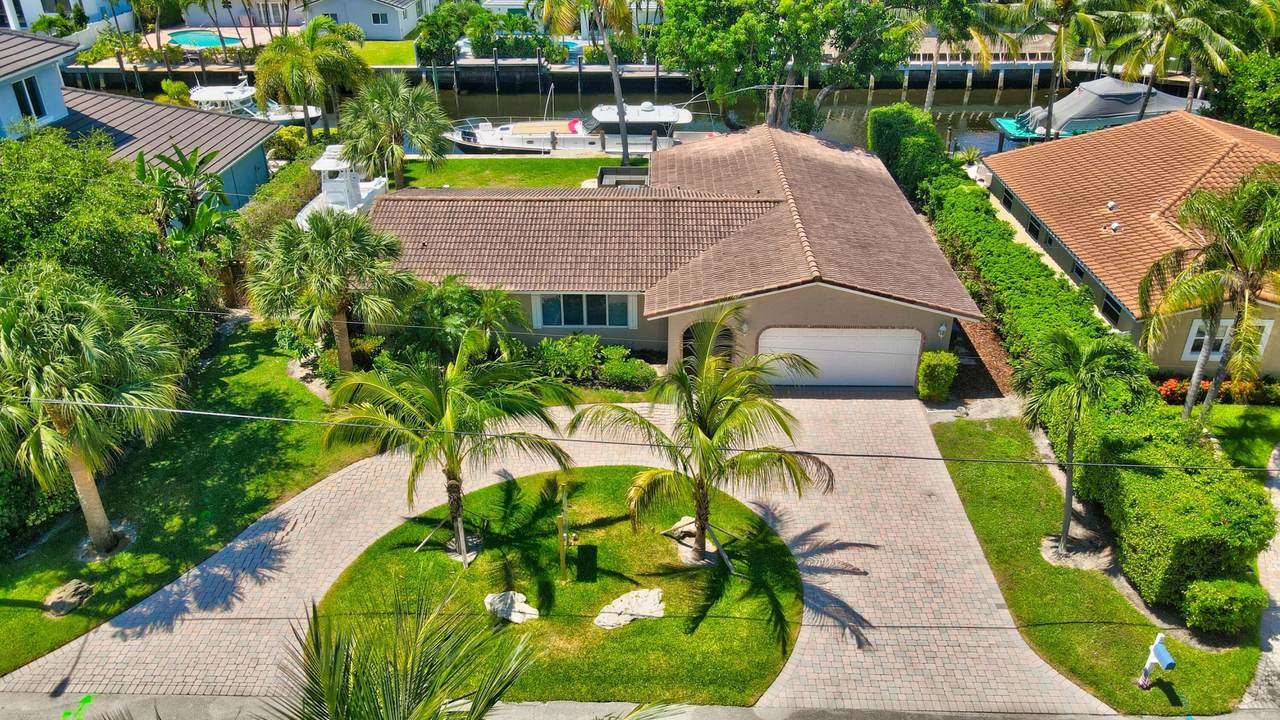 924 Banyan Drive - Photo 1