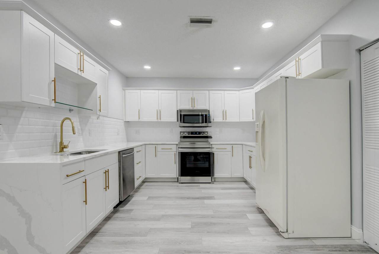 7601 Forest Green Lane - Photo 1