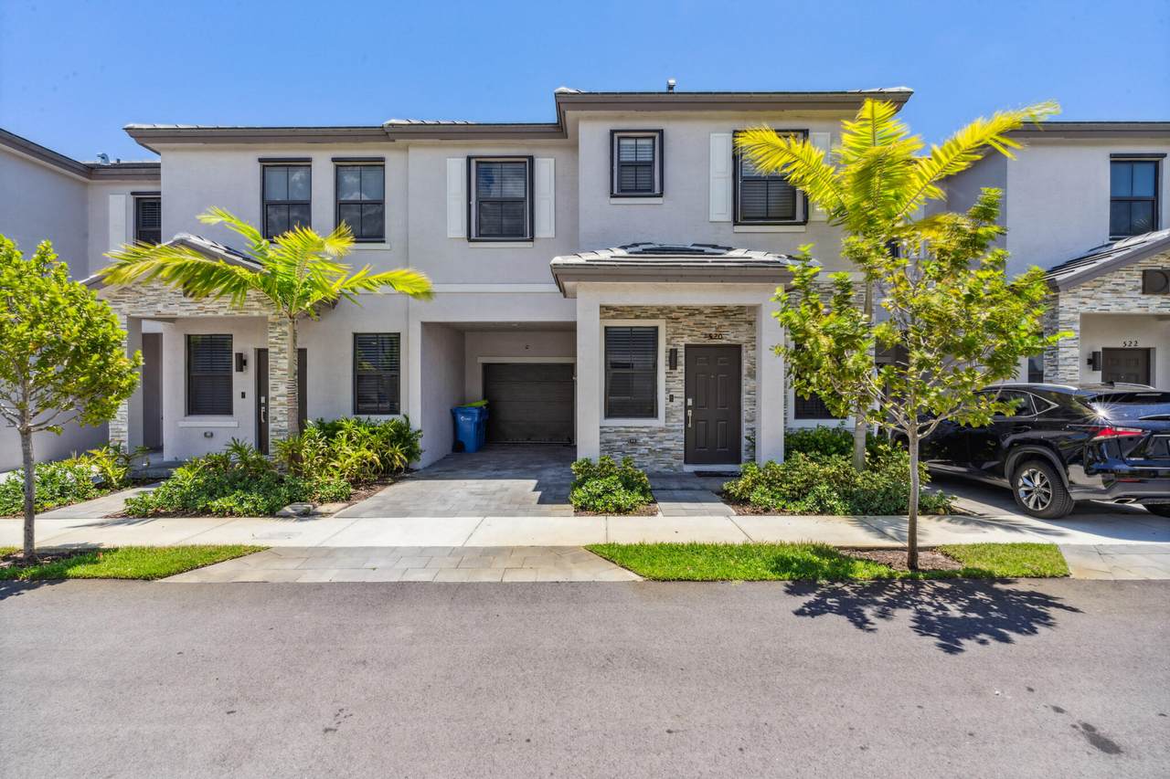 520 19 Way - Photo 1