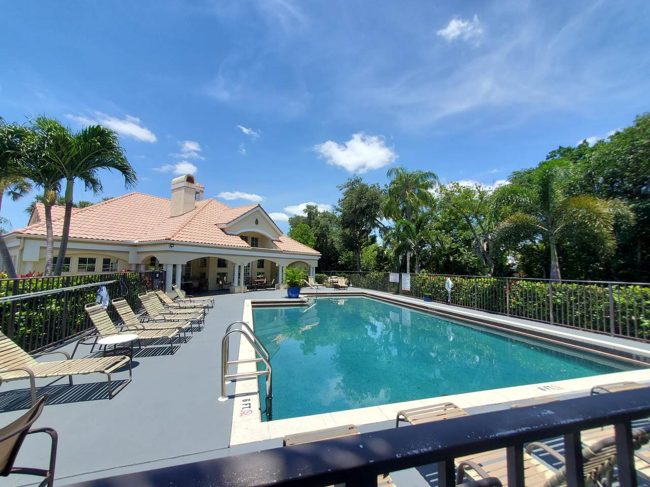 815 Boynton Beach Boulevard - Photo 1