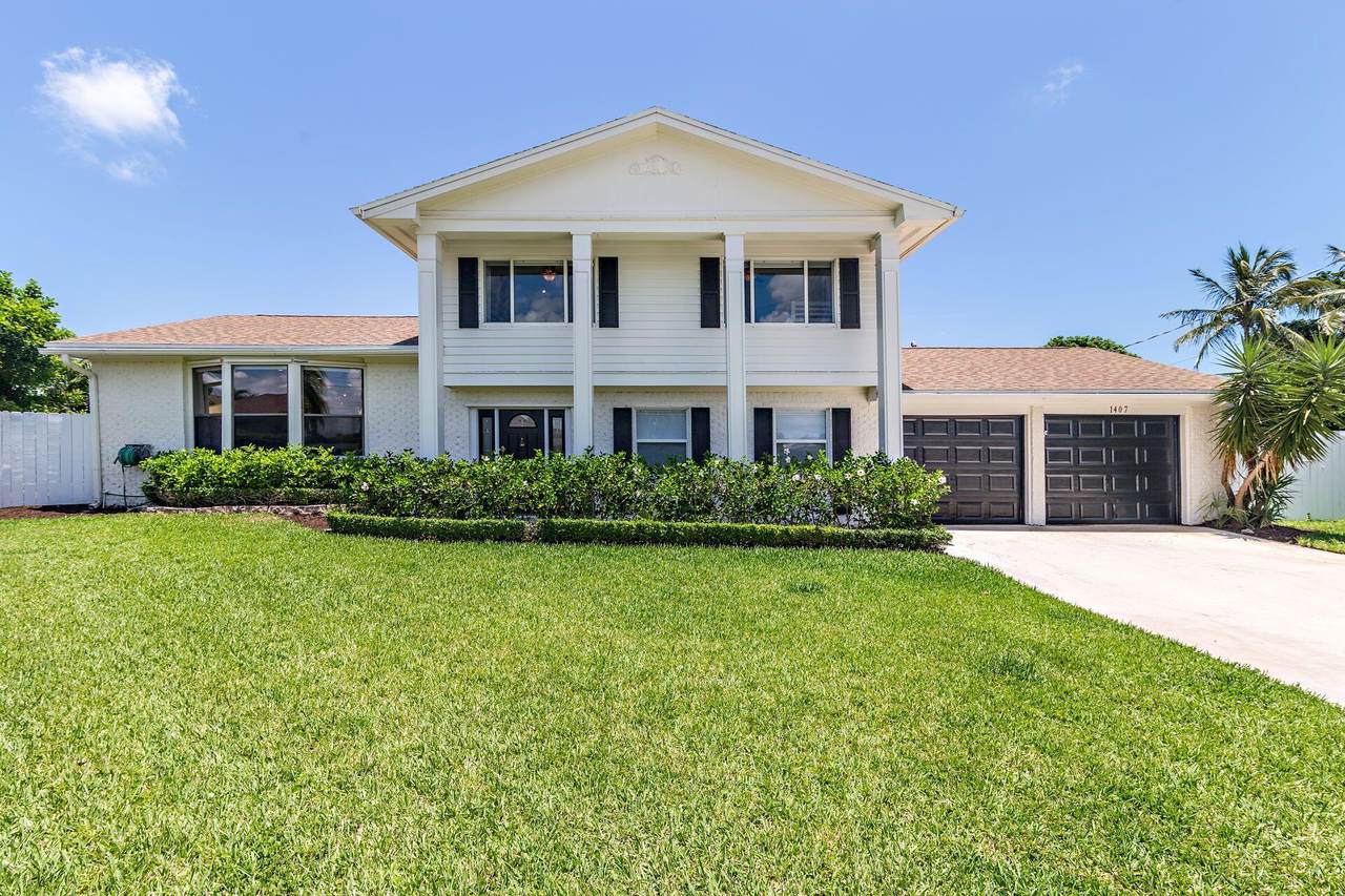 1407 Arabian Road - Photo 1