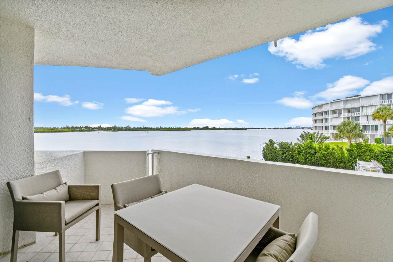2773 Ocean Boulevard - Photo 1