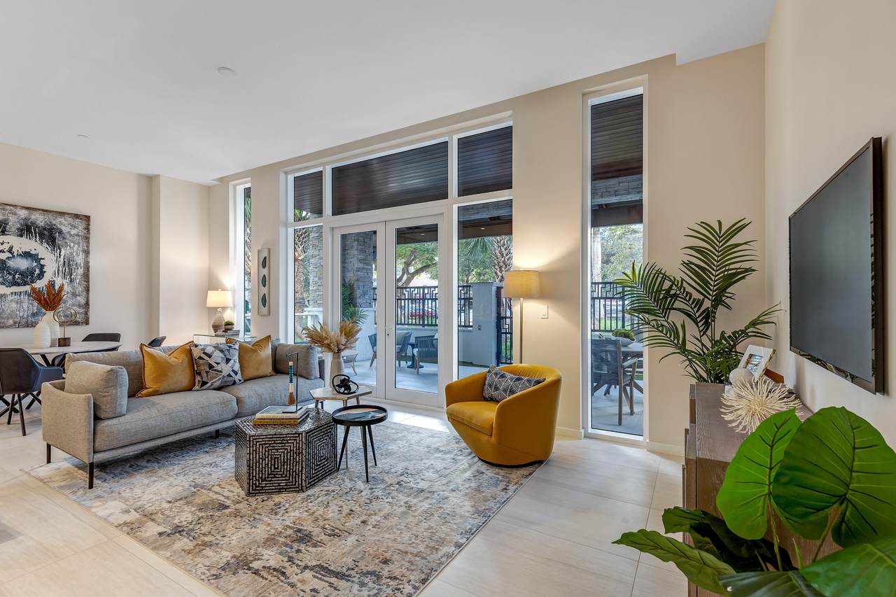 200 Mizner Boulevard - Photo 1