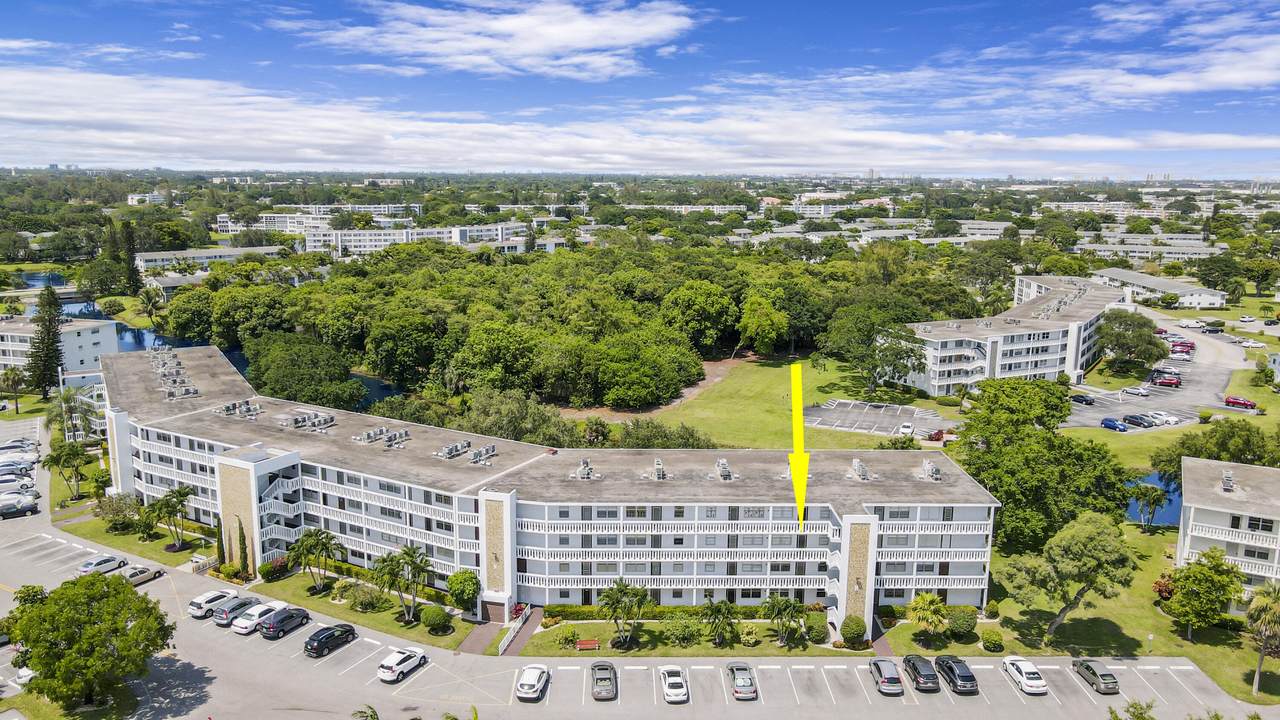 3038 Newport - Photo 1