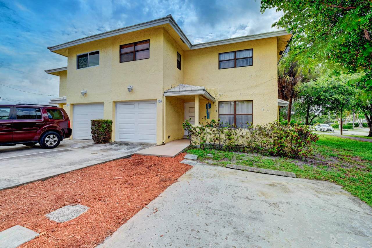 256 6th Street - Photo 1