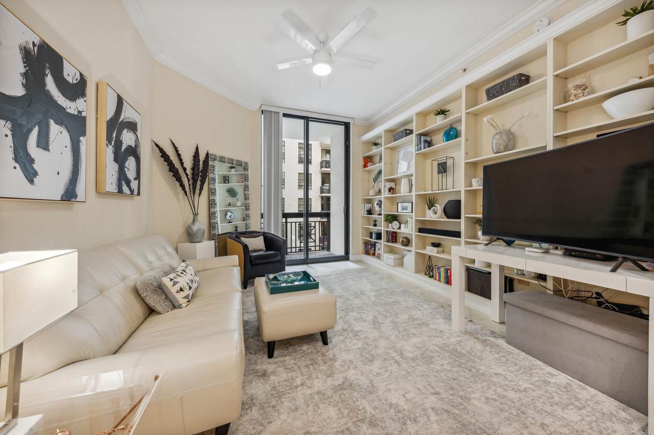 701 Olive Avenue - Photo 1
