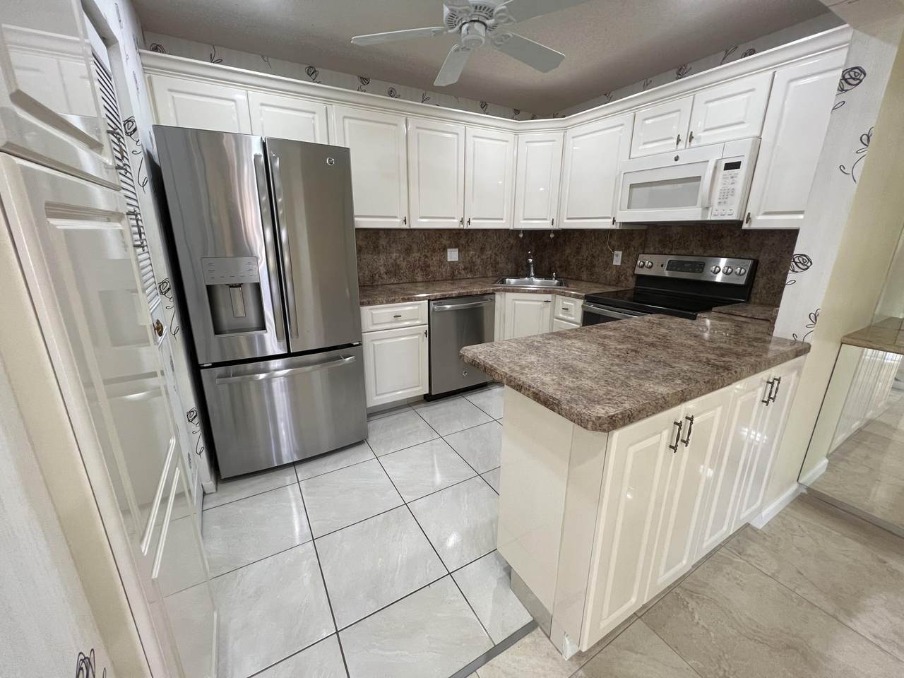 202 Pine Hov Circle Circle - Photo 1