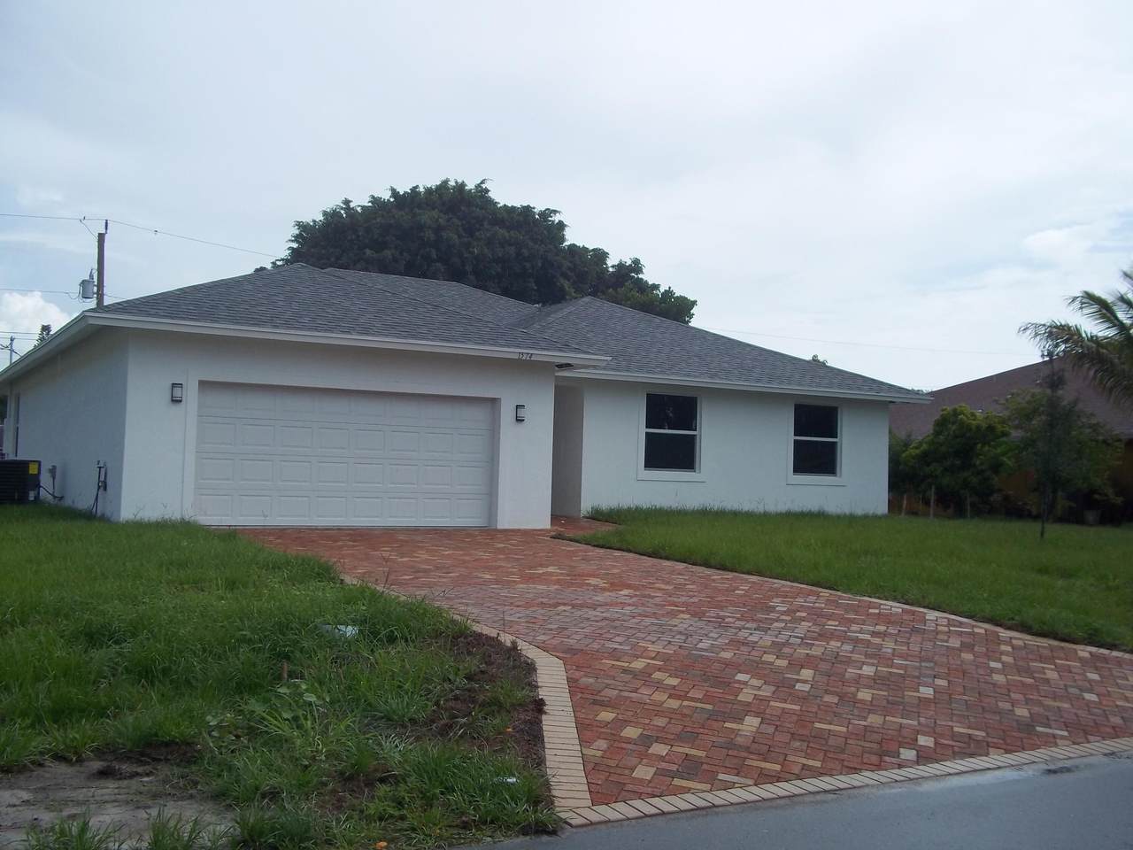 1574 Kosnar Avenue - Photo 1
