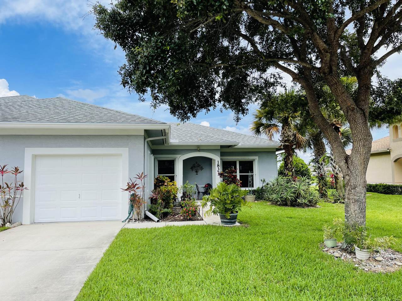 1837 Sanderling Lane - Photo 1