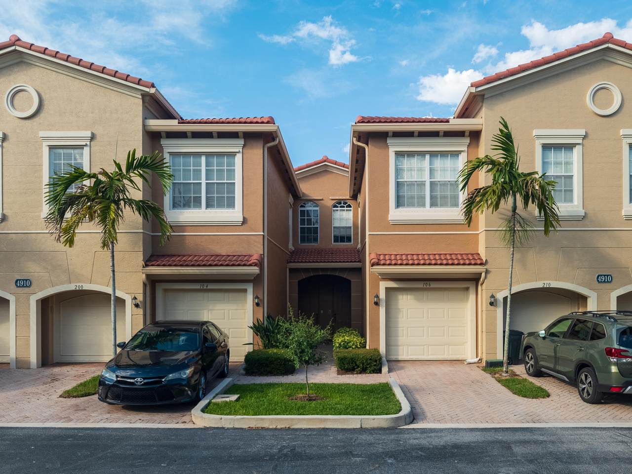 4910 Bonsai Circle - Photo 1