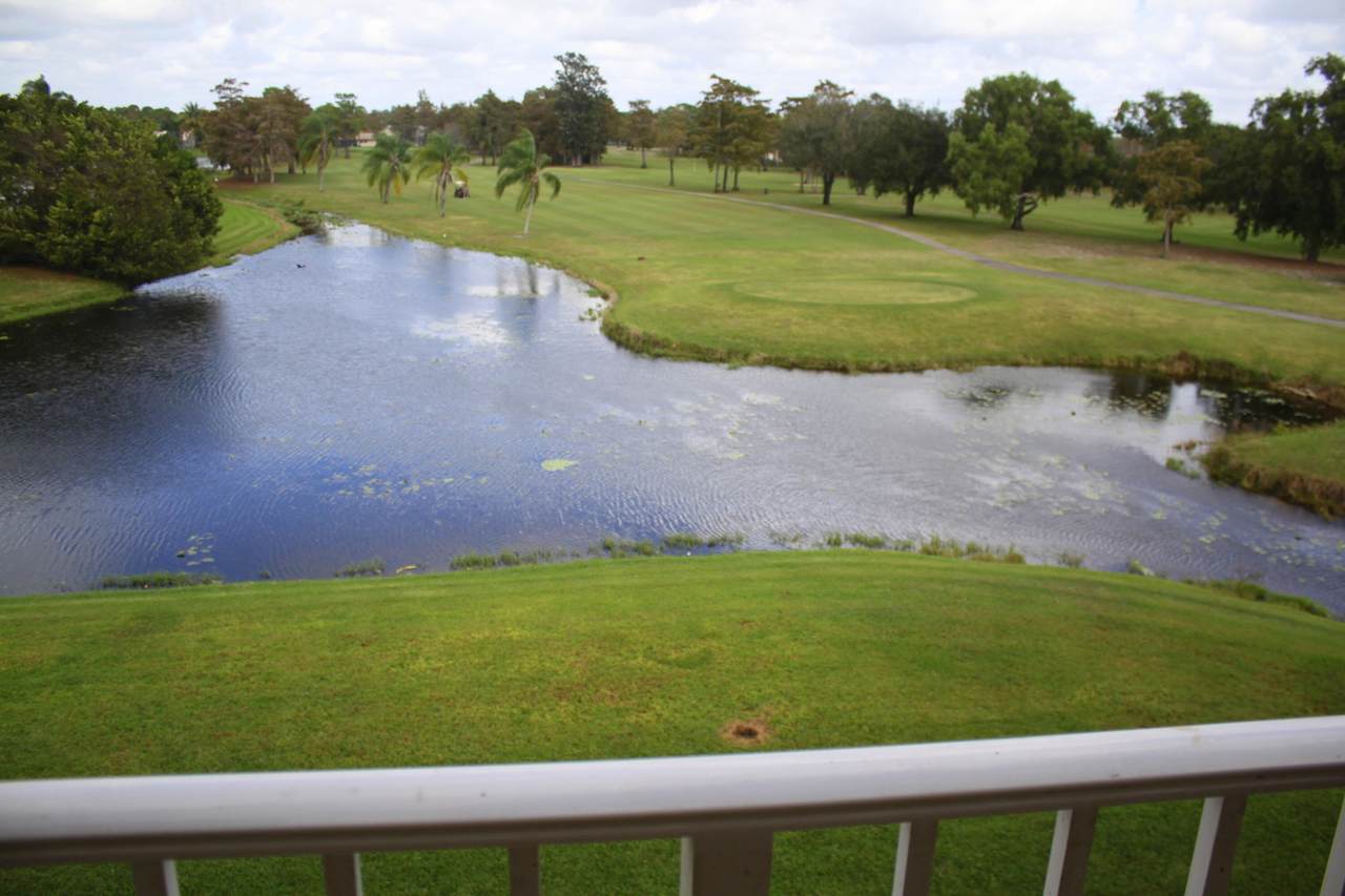 2040 Greenview Shores Boulevard - Photo 1