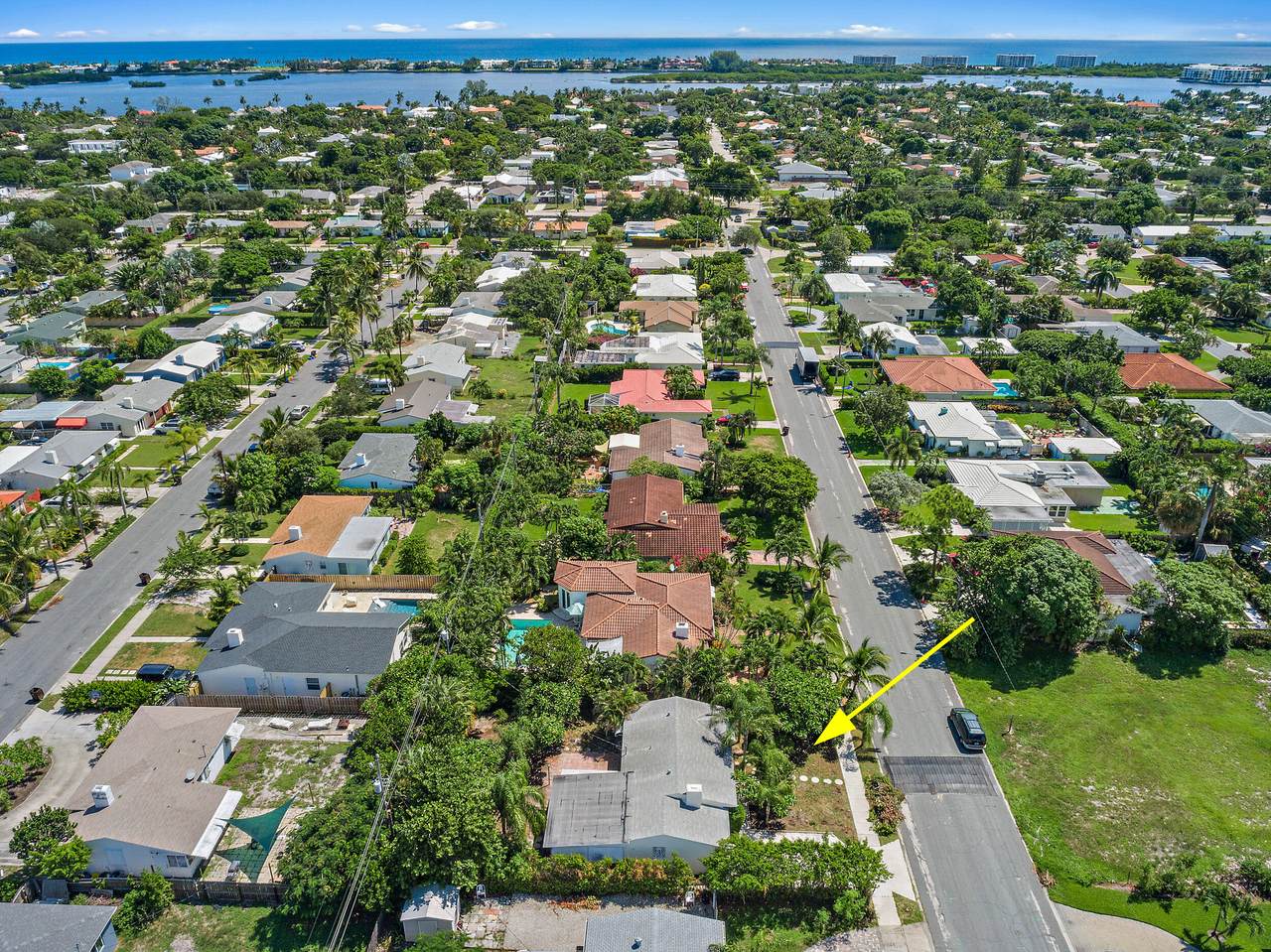 369 Alhambra Place - Photo 1