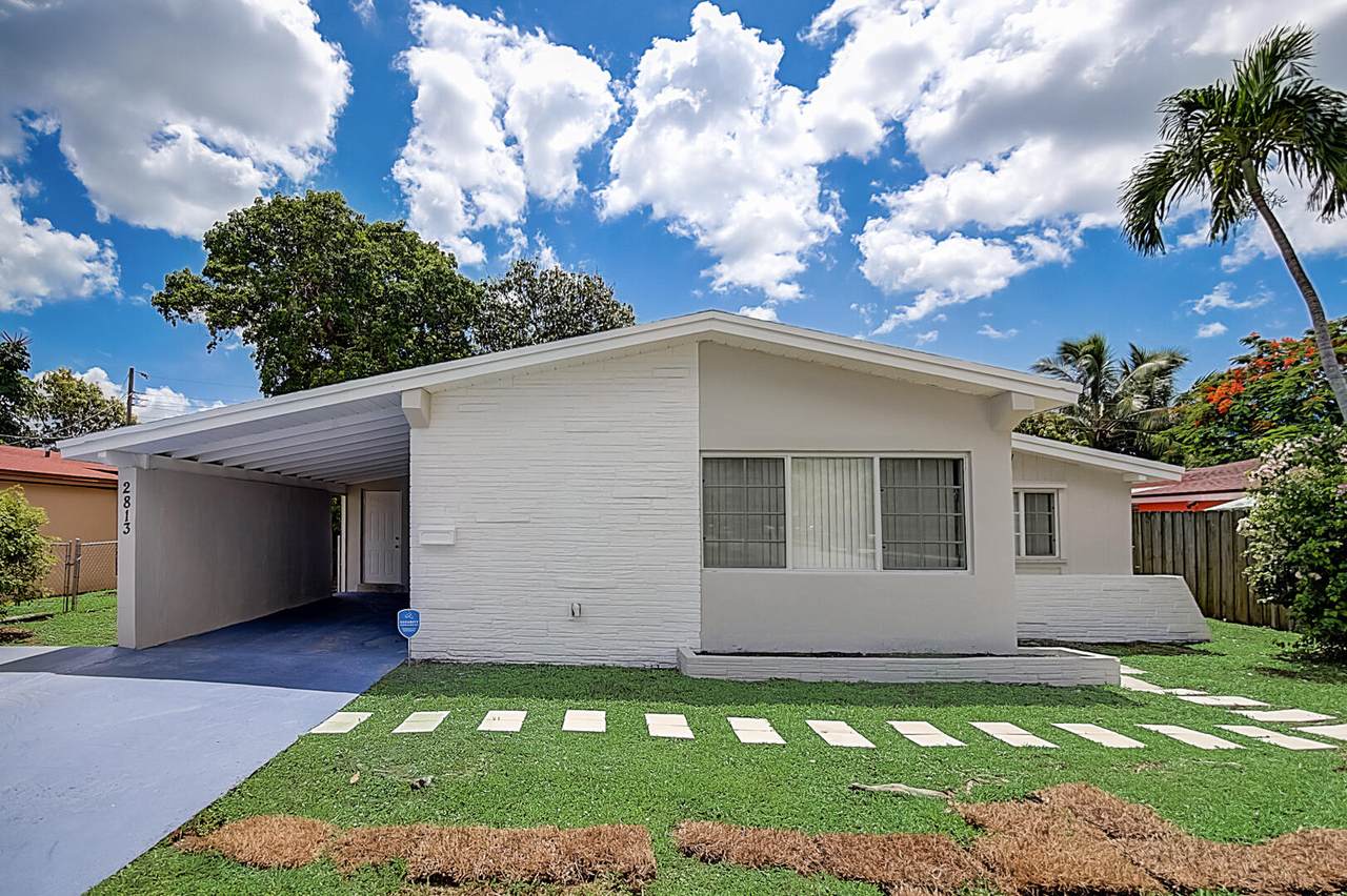2813 68th Terrace - Photo 1