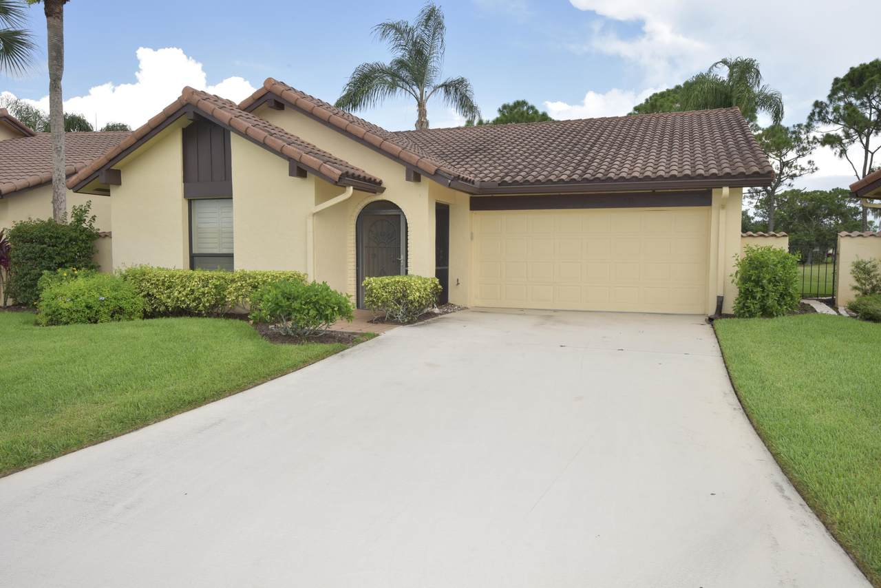 2564 Bobalink Circle - Photo 1