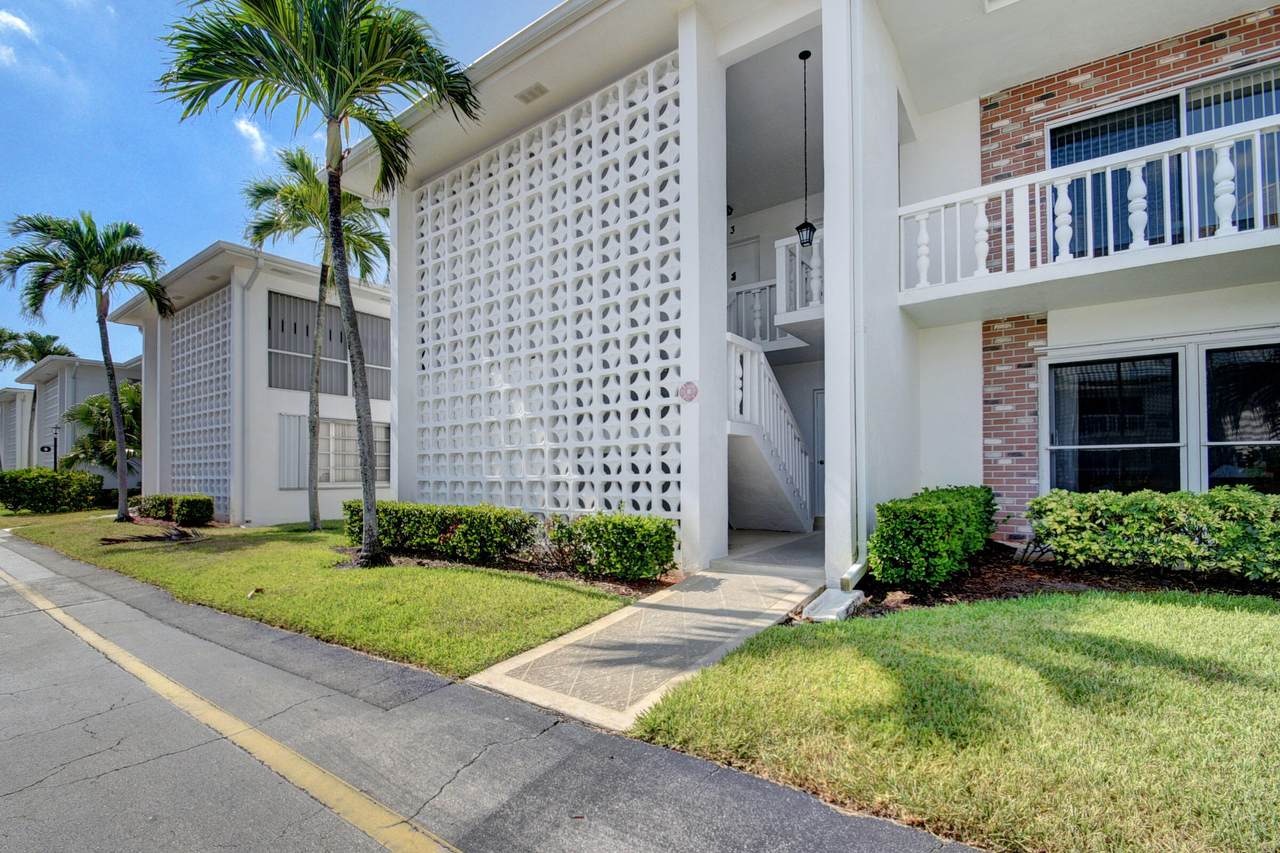 4501 Ocean Boulevard - Photo 1