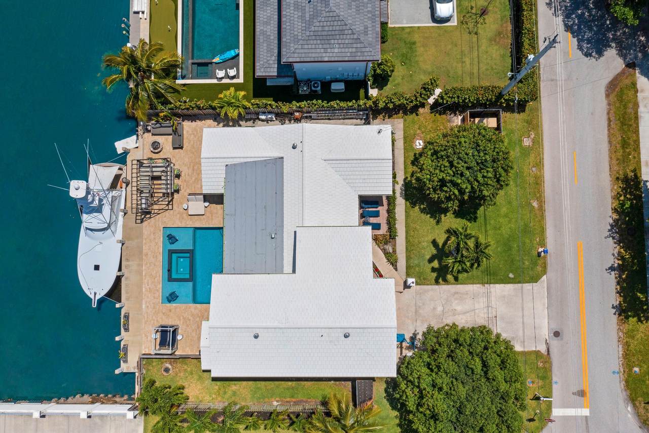 5798 7th Avenue - Photo 1